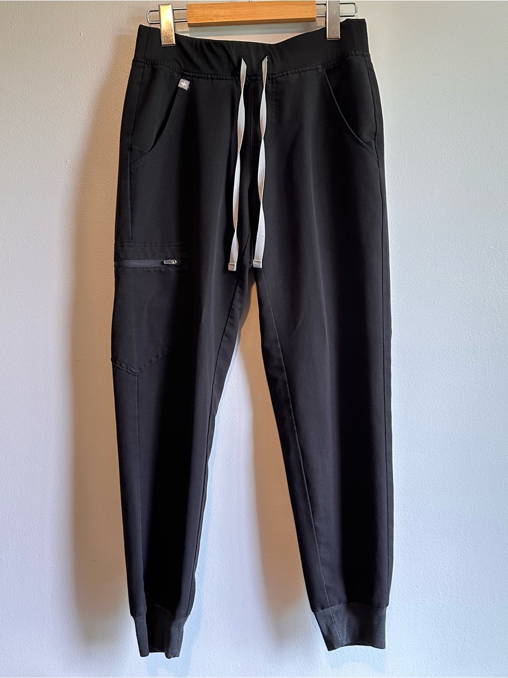 FIGS Zamora Jogger Scrub Pants/Black/XS Petite